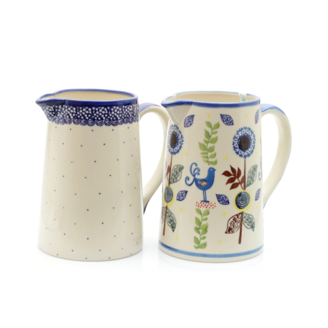 Polish pitchers from Boleslawiec