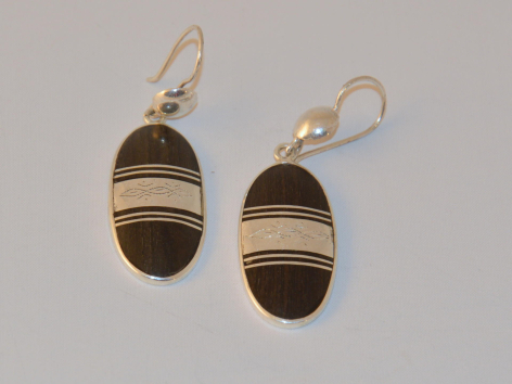 Boucles d'Oreille Ovales Argent et Ebène du Niger