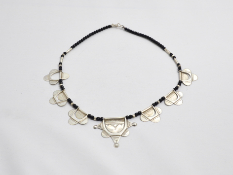 collier khumesa