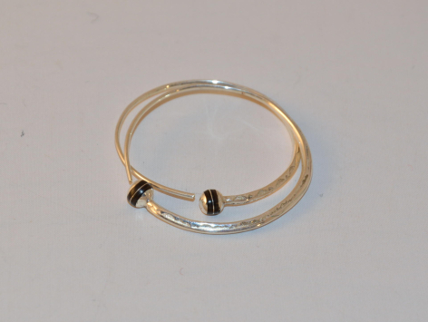 Petites Créoles en argent et ébène